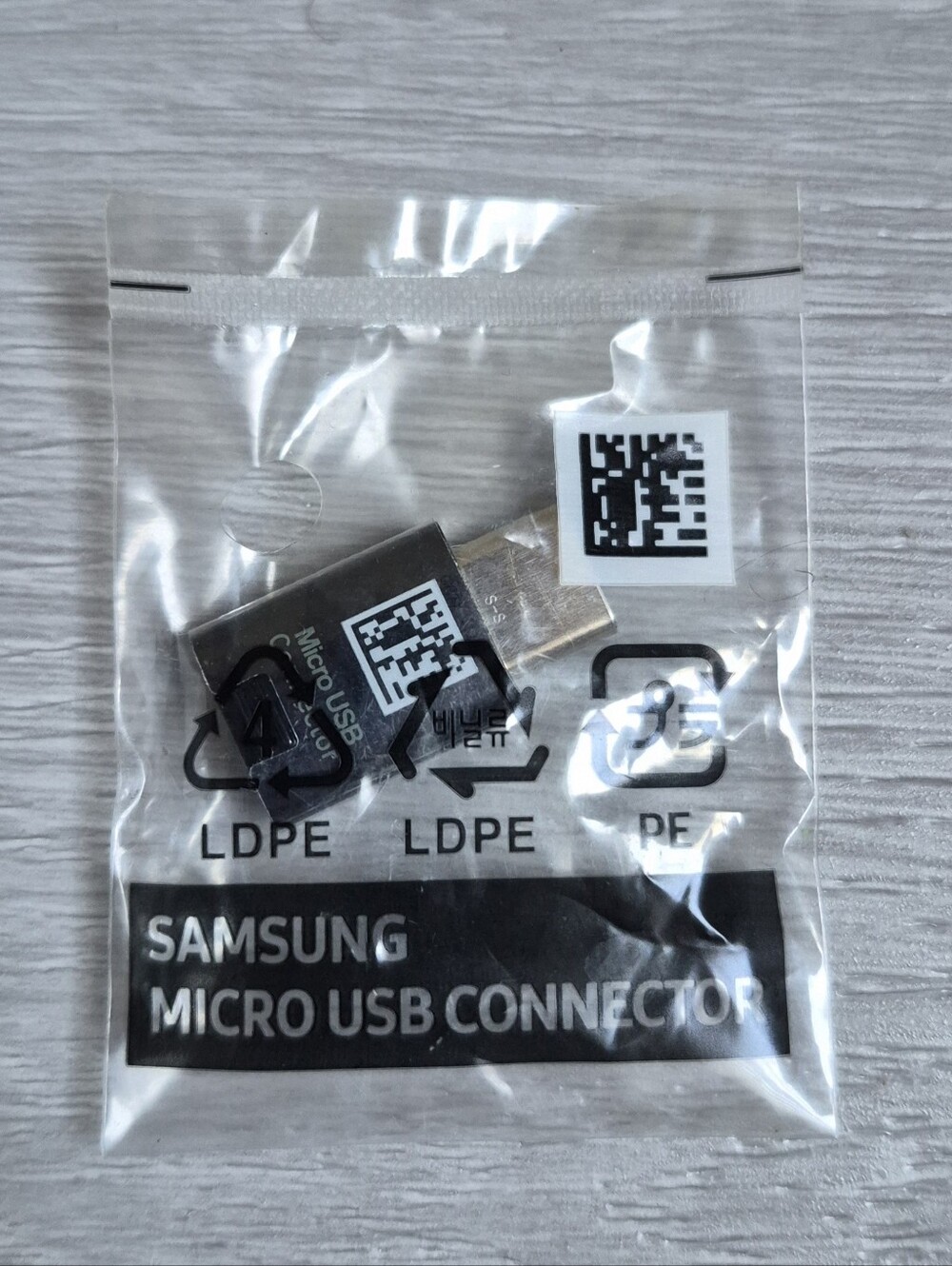 New Samsung Micro USB To USB-C Data Transfer OTG Adapter Black